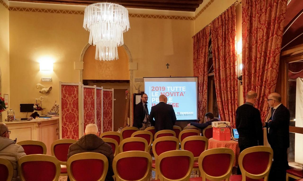 Albergo Antica Corte Marchesini Campagna Lupia Luaran gambar
